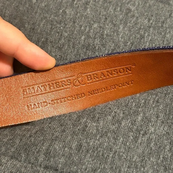Smathers Branson Mens Needlepoint Bow Tie Belt Navy Blue Leather Fun Casual 36 - Picture 2 of 8
